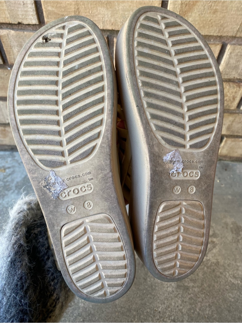 Crocs Women's Sz 8 Brooklyn Low Wedge Sandals Cream LiteRide Foam Footbed. - Picture 6 of 6